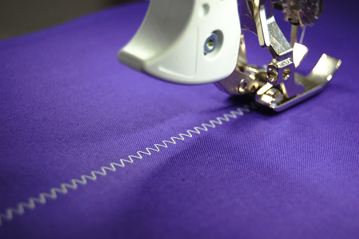 zigzag stitch sewing for a ripped seam