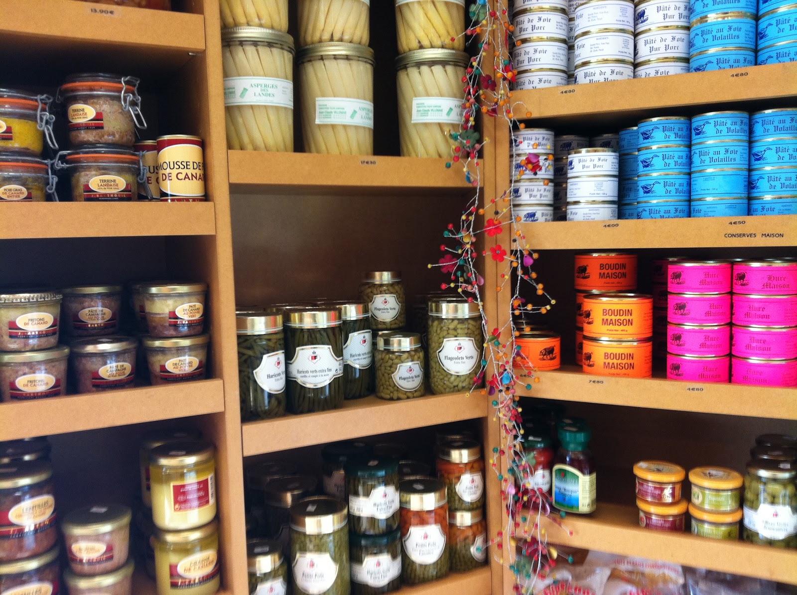 File:Produits du terroir à Hosségor.jpg - Wikimedia Commons