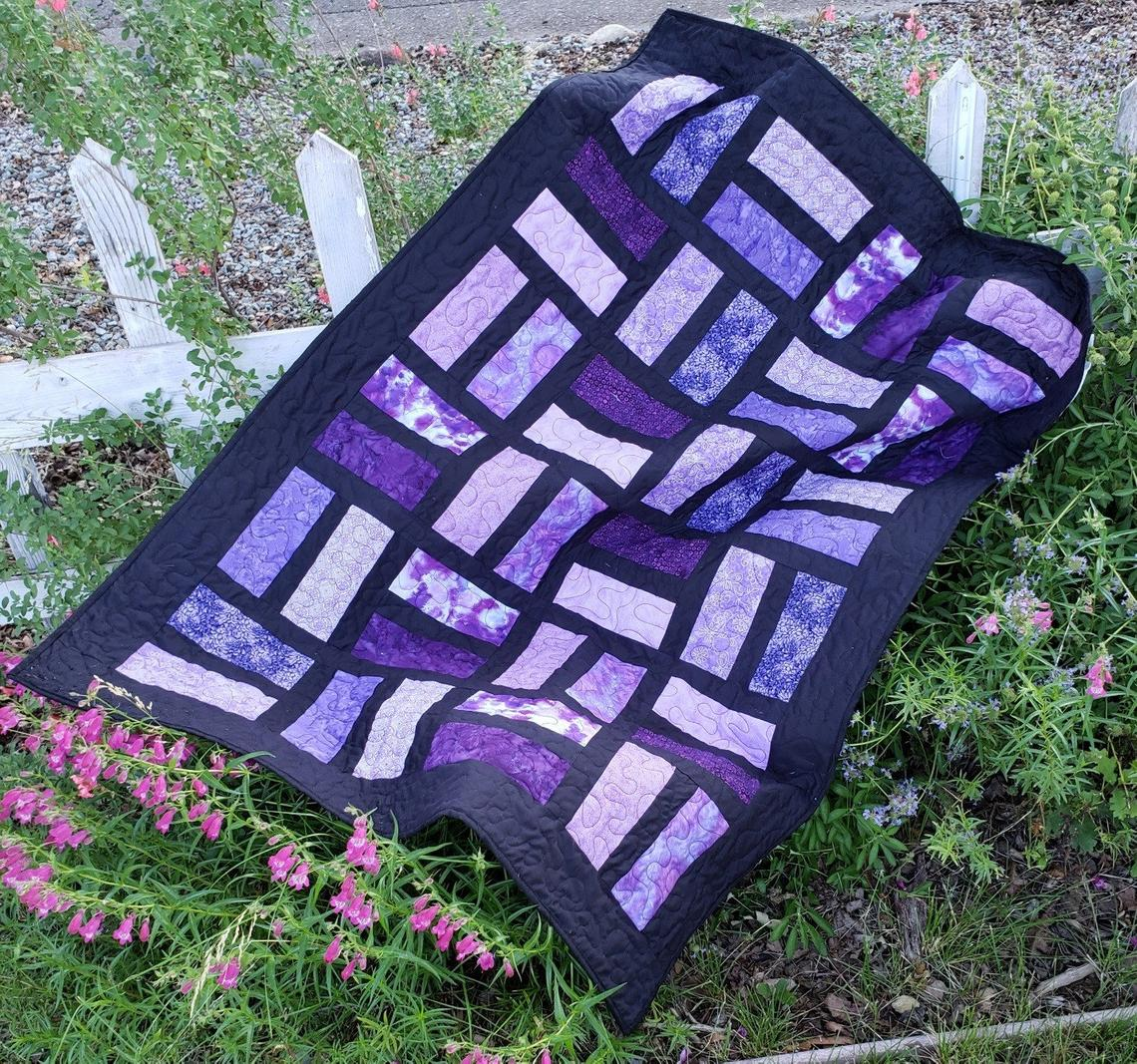 9 Elegant Stained Glass Quilt Patterns