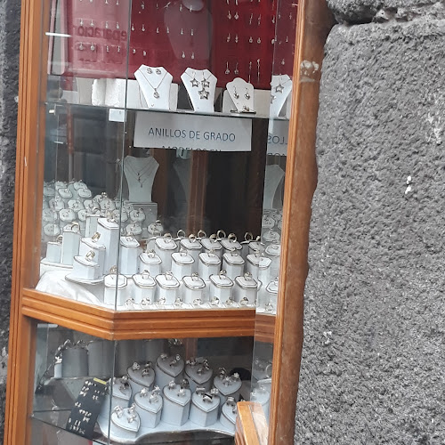 Karen's Joyerla
