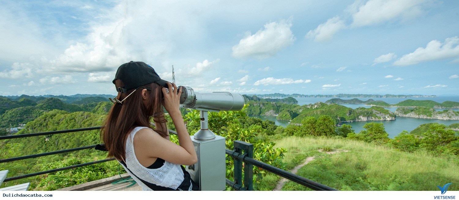 Cannon Fort - From there, foreign tourist will have the opportunity to experience scenic beauty of Cat Ba Island