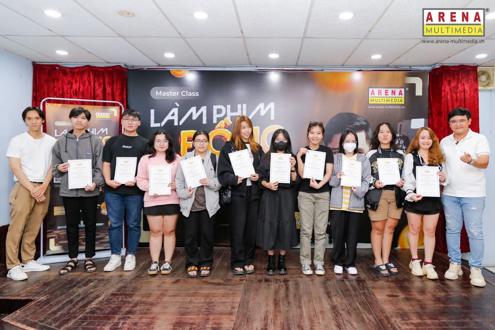 Hơn 100 bạn trẻ học cách “Làm phim 0 đồng” từ A đến Z cùng Đạo diễn Võ Thanh Hòa