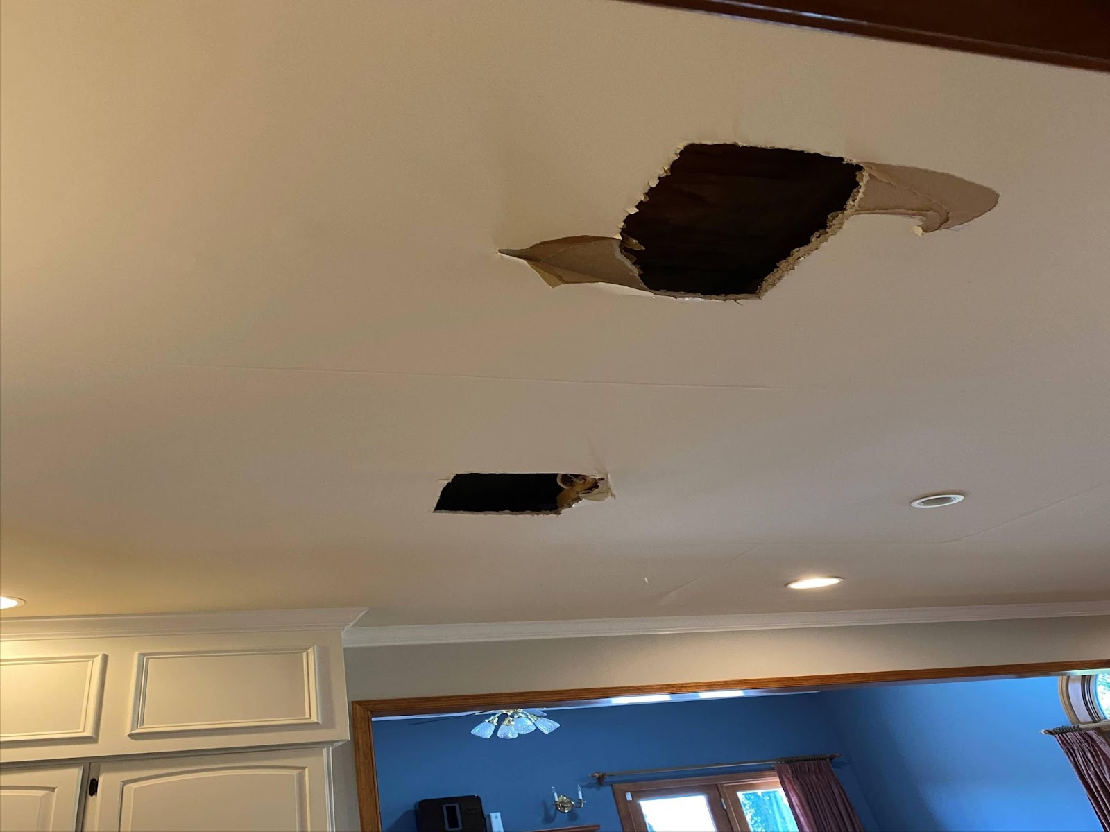 Hole in drywall ceiling 