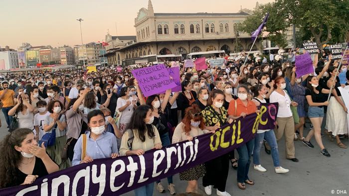 تظاهرات در ترکیه پس از قتل پینار گولتکین
