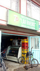 Restaurante " Lar Riveros" Carrera 120 #17-94, Bogotá, Colombia
