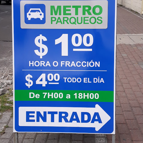 Metro Parqueos - Quito