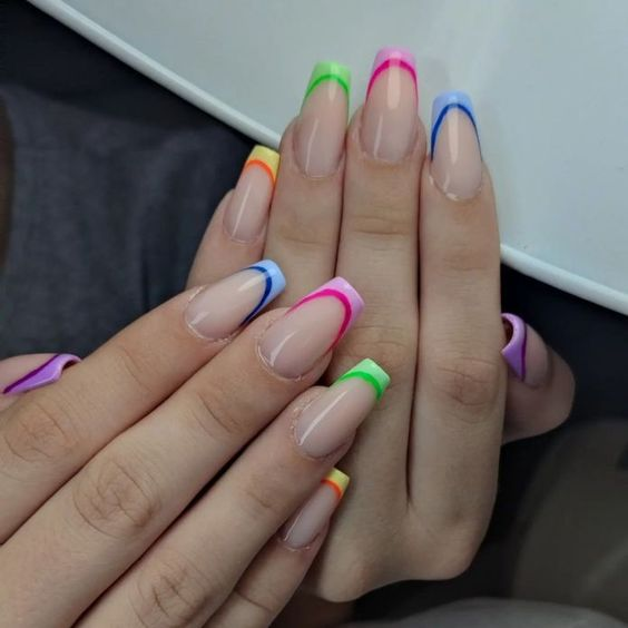 Another look at the french colored nail tip design