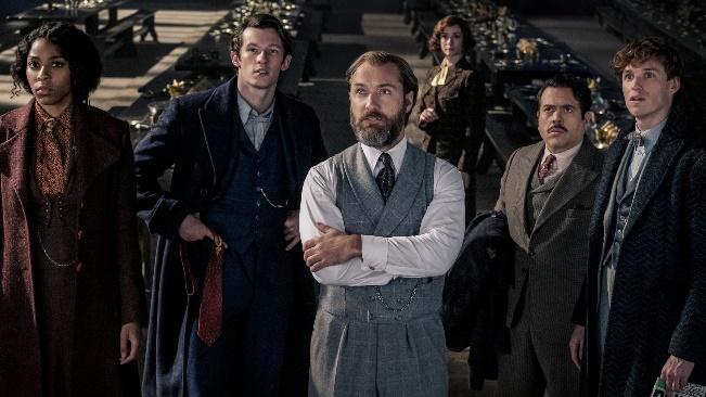 5.FANTASTIC BEASTS : THE SECRETS OF DUMBLEDORE 2