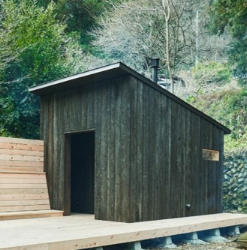 サウナ小屋  