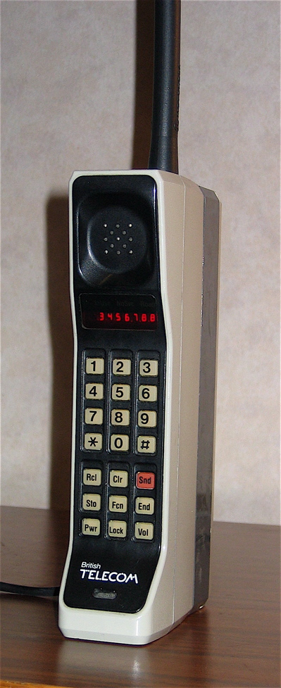 Primeiro Telefone Celular Comercial (1973)