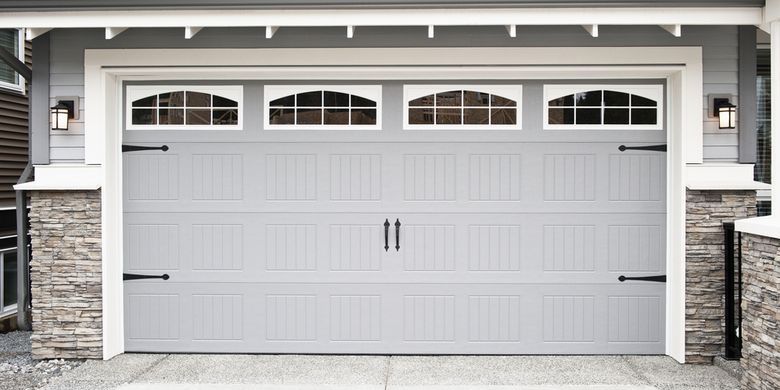 pintu garasi minimalis