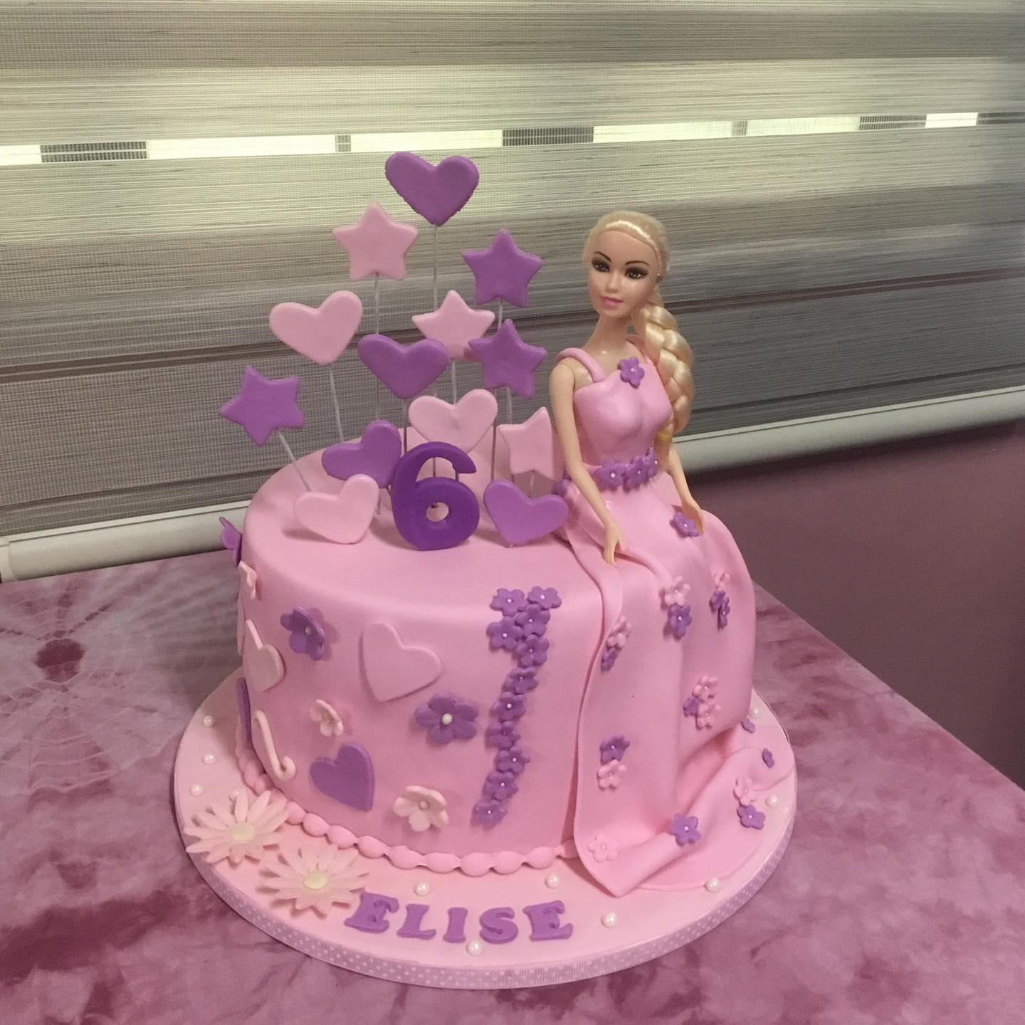  Barbie Cake Topper