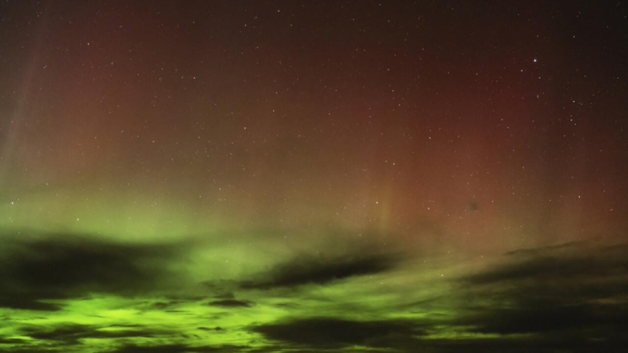 Spectacular Northern Lights Show Predicted for Illinois, Indiana 1