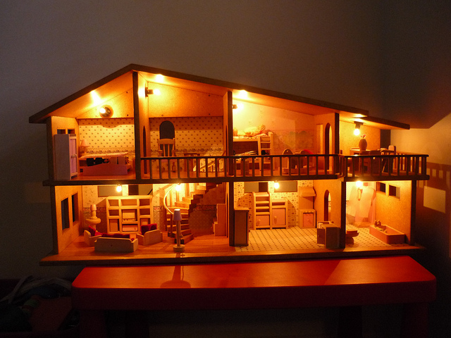 making a dolls house