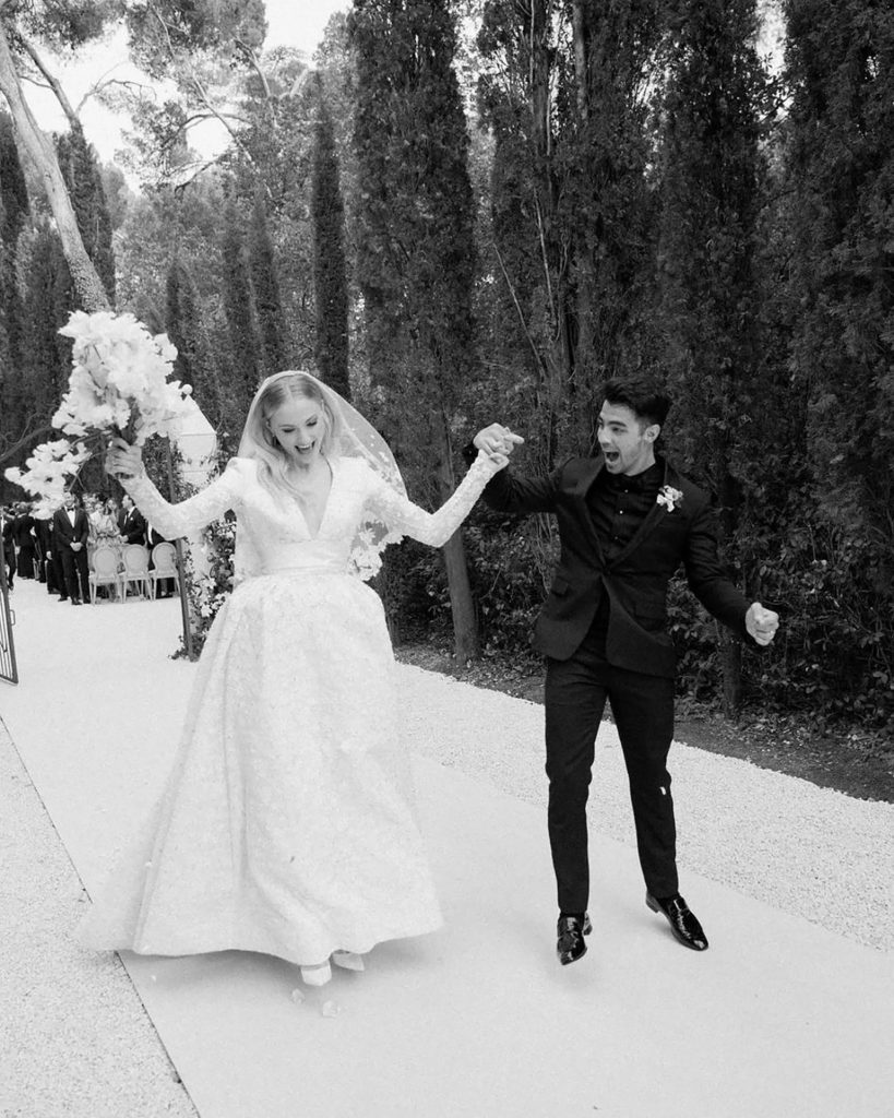 Beautiful Sophie Turner and Joe Jonas wedding took place in France.