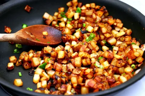 Жареная картошка кубиками