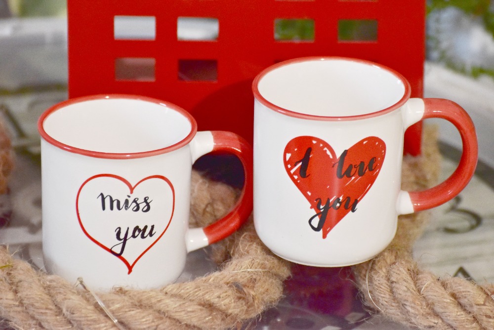 Nevíte, co na Valentýna? Vsaďte na nejprodávanější hrnky se srdíčkem |  Harasim.info