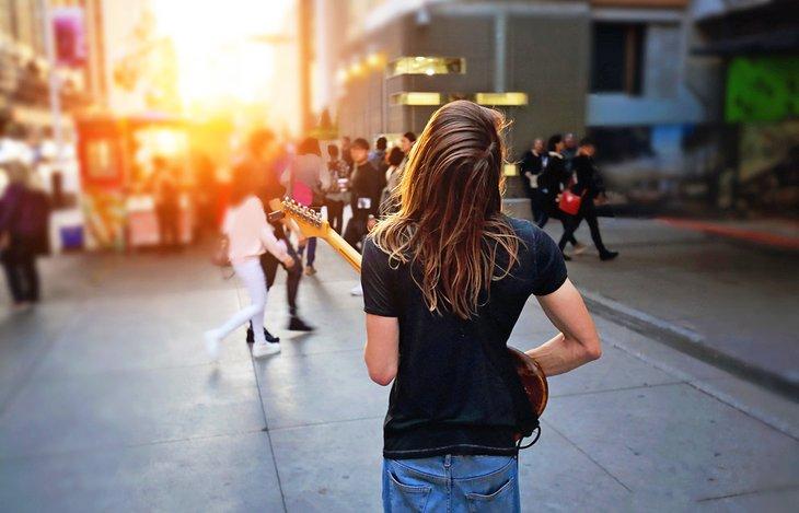 Street musician in Toronto