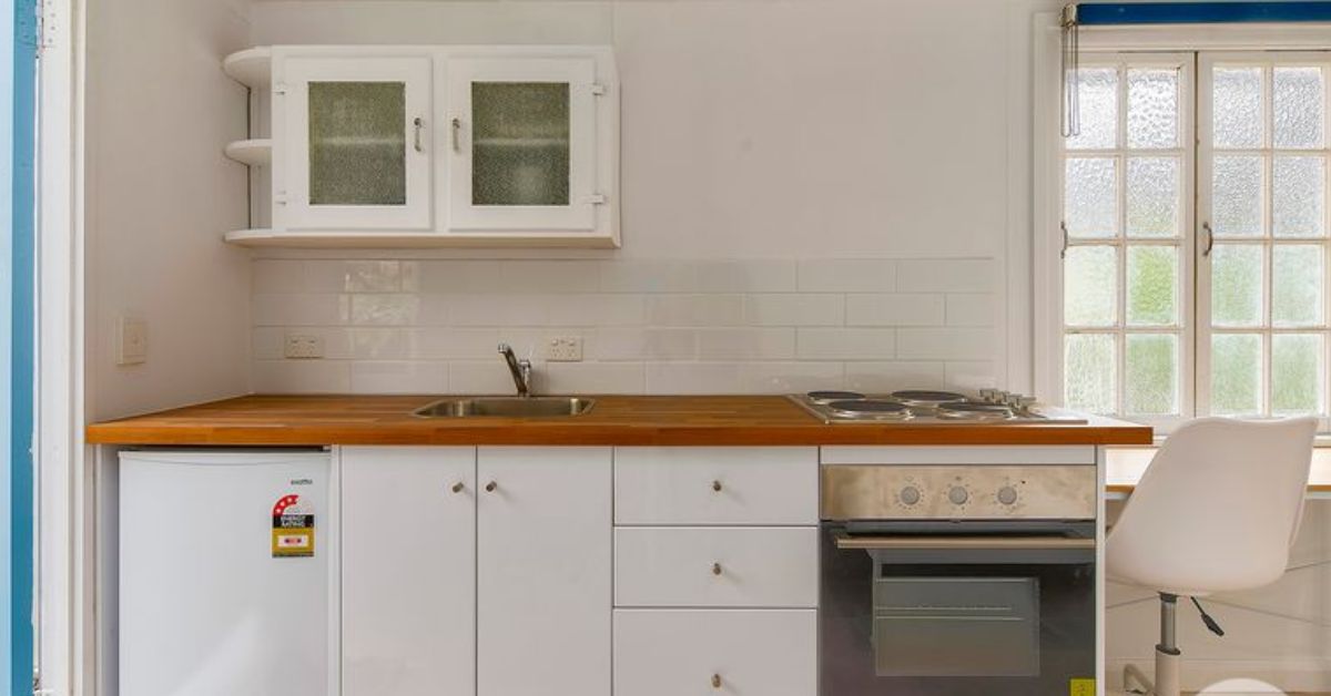 Tiny Home Listing in Bardon Creates Stir
