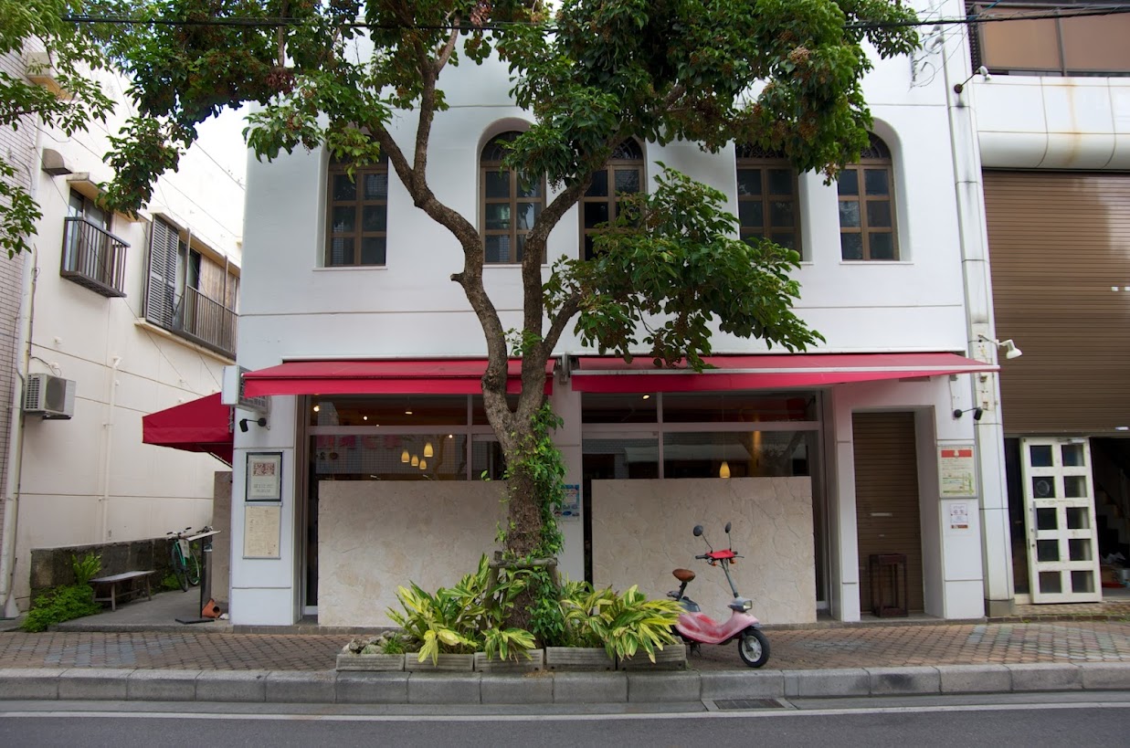 辺銀食堂 と ギャラリー 雑貨カフェ 石垣ペンギン 石垣島ラー油を味わう 石垣市 エンジョイ シニア夫婦のハッピーライフ