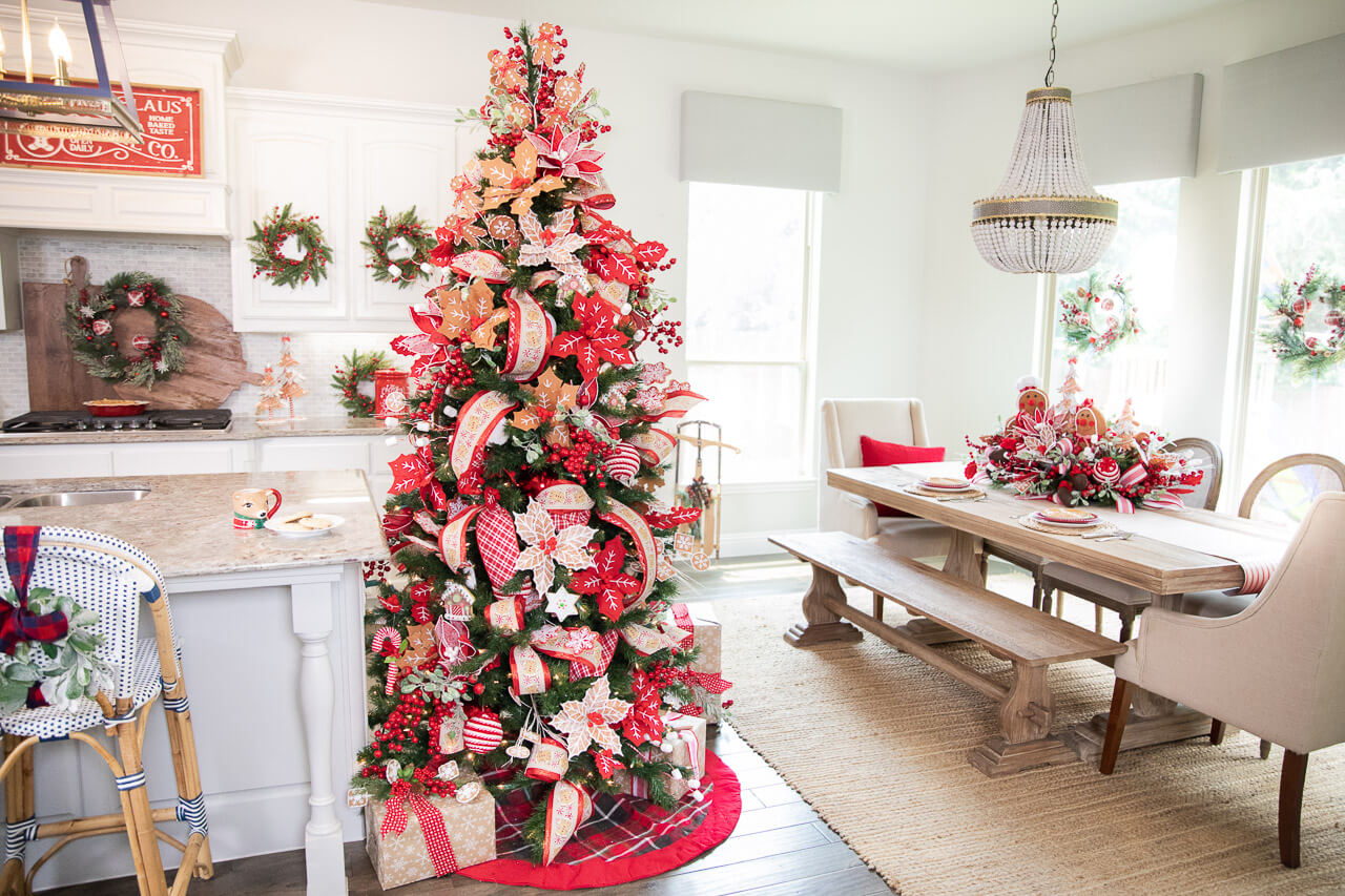 Tree, dining room perspective