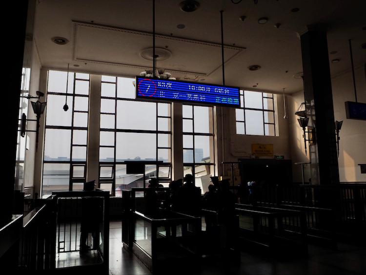 北京駅から出発