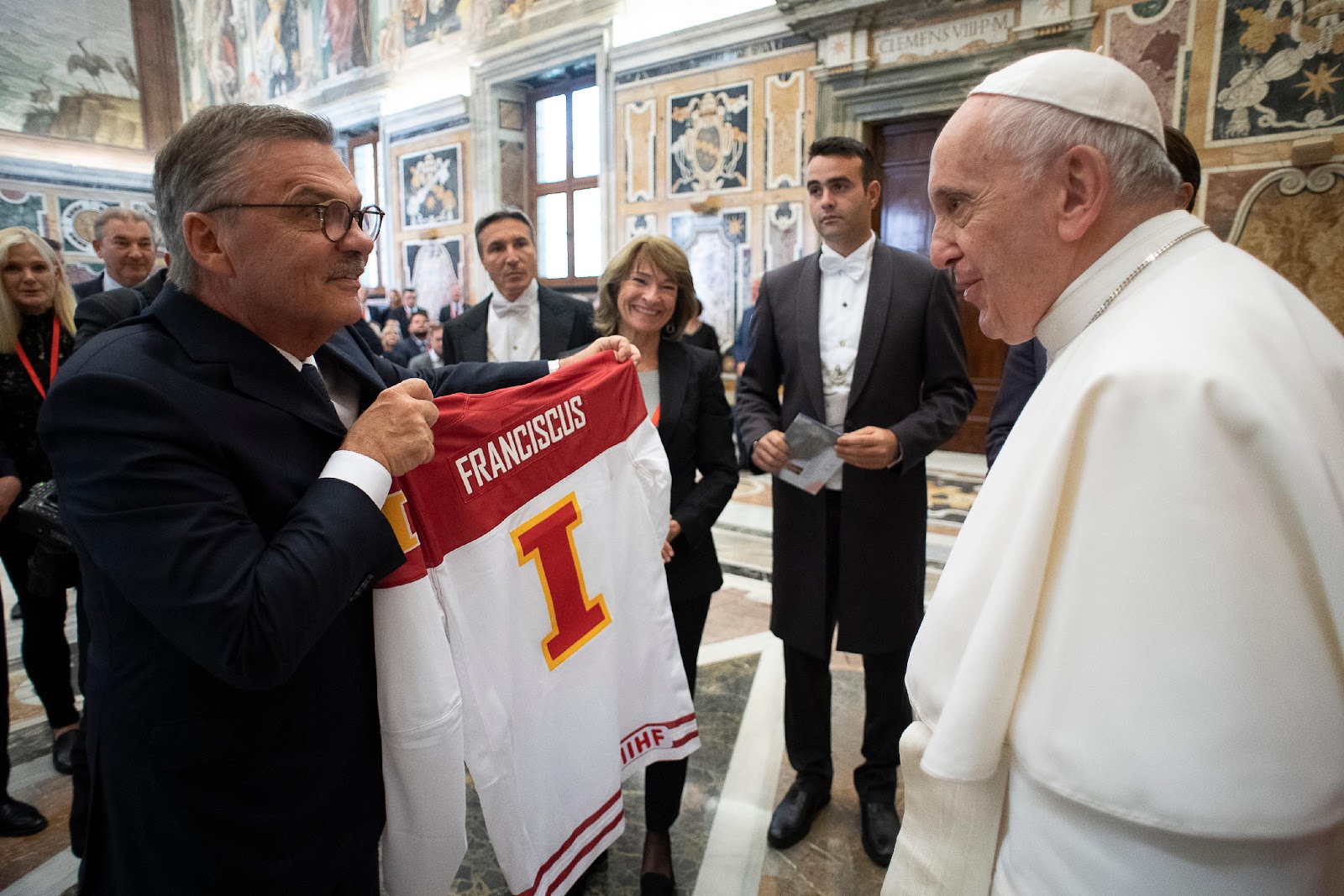 Đức Thánh Cha khen ngợi lòng đam mê và sự bền bỉ của các vận động viên Hockey