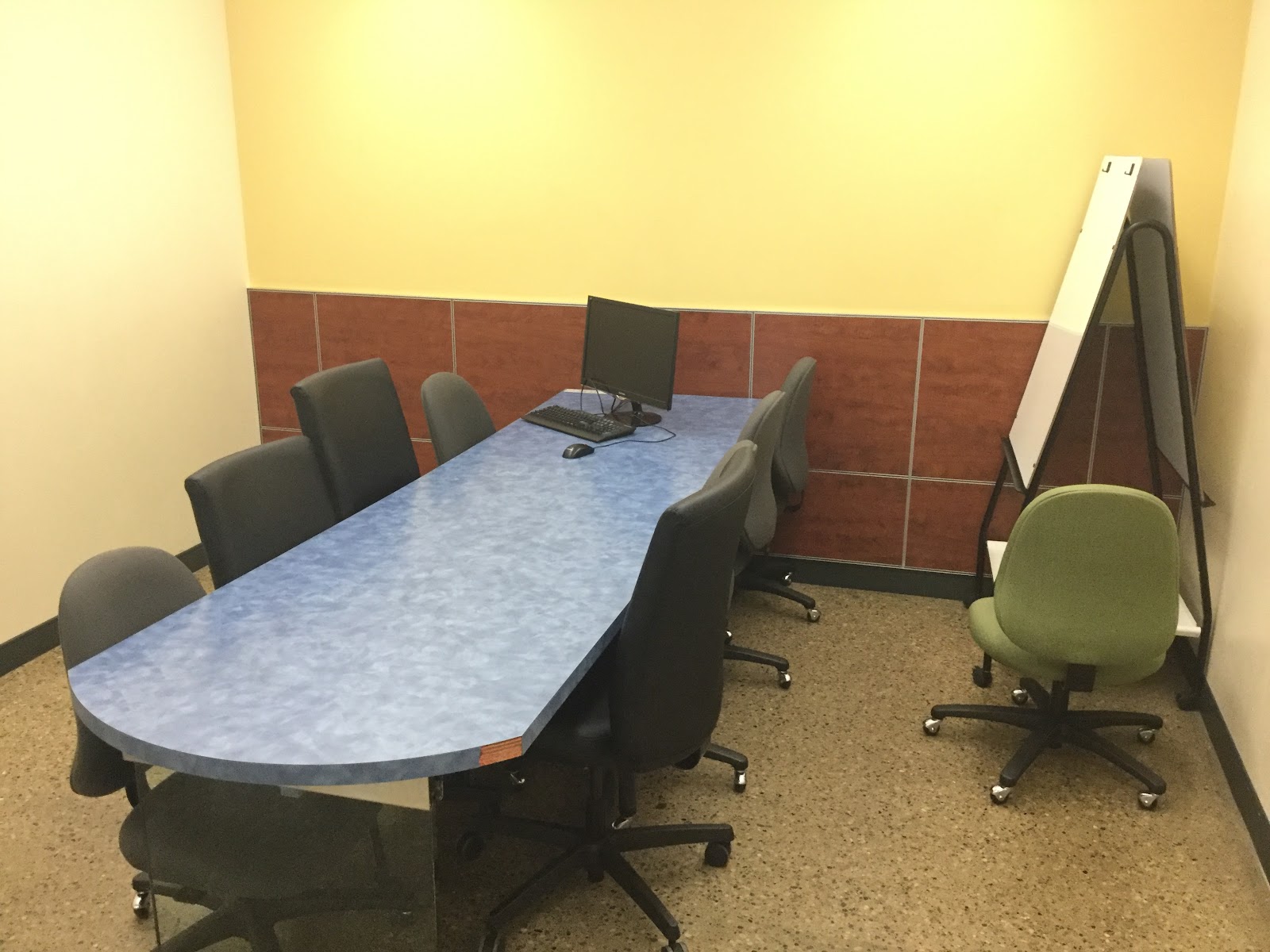 ROOM 1-22