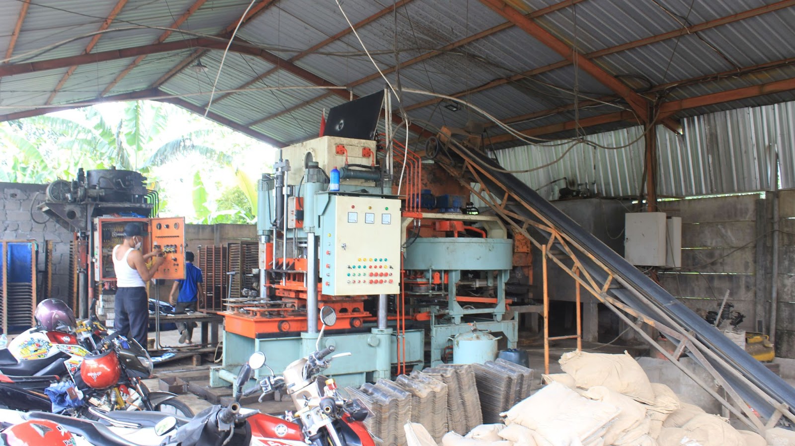 jual genteng beton surabaya