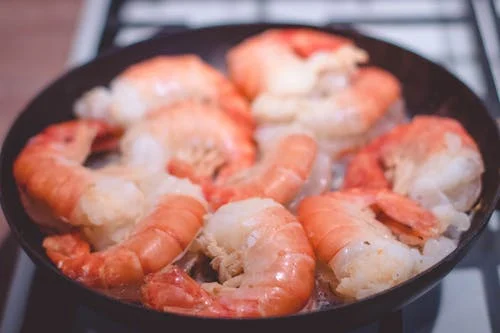 7 Incredible Benefits of Eating prawn. 2