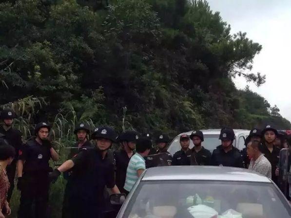 福建数百村民维权遭警察镇压2人骨折16人被抓捕