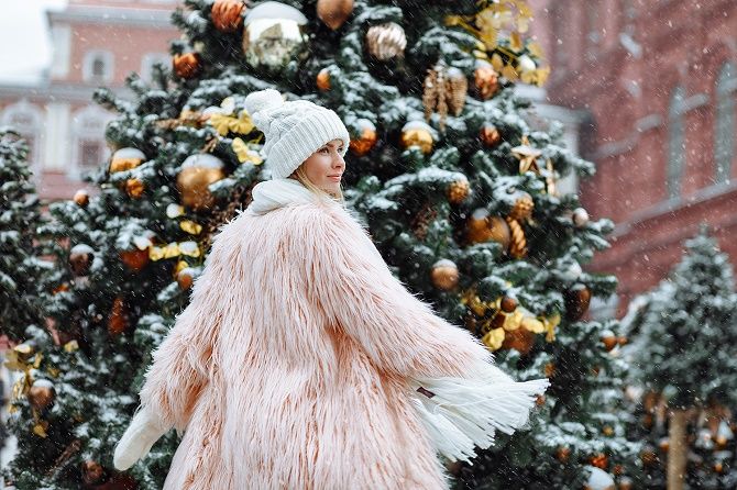 Bilder für ein Silvester-Fotoshooting mit Weihnachtsbaum 