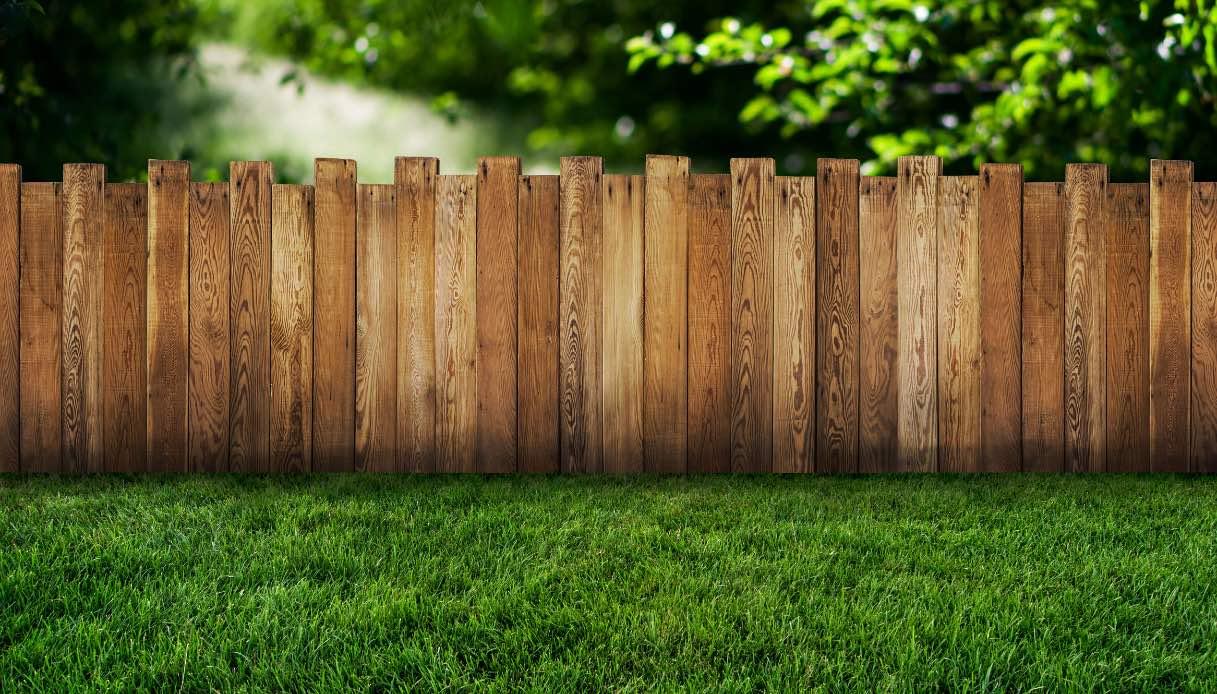 Risultato immagini per recinzione in legno perché sceglierla