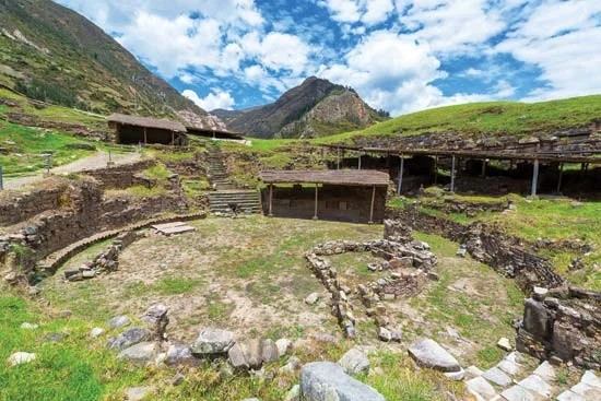 Ruins at Chavín de Huántar, west-central Peru.| © Jess Kraft/Shutterstock.com
