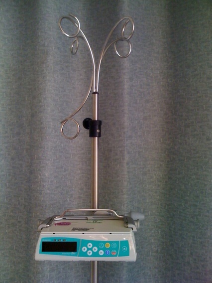 IV Pole W Pump