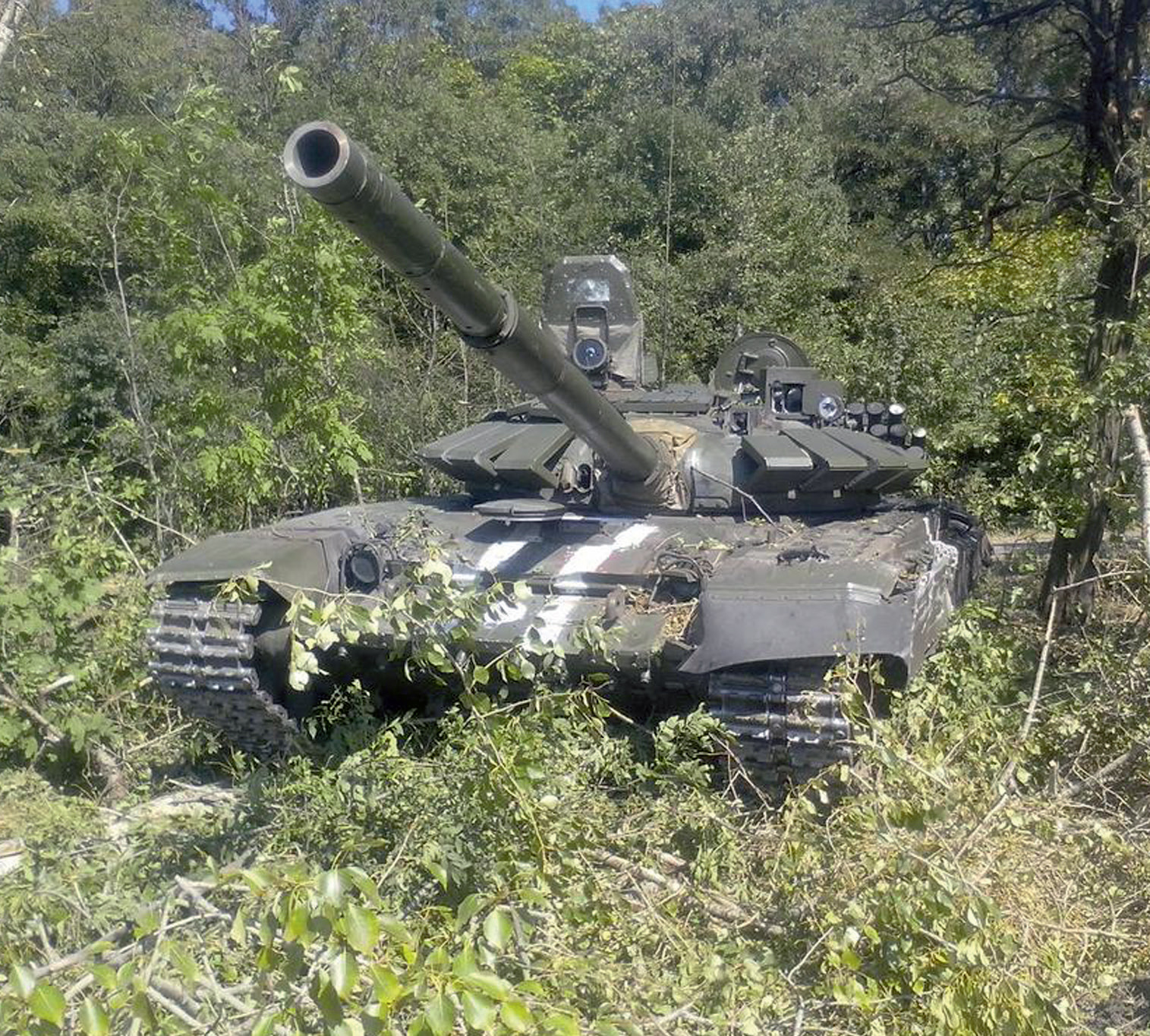 Укр б. Танки т72 на Донбассе. Т-72б3 на Украине. Танк т-72 б3 на Донбассе. Т-72б3.