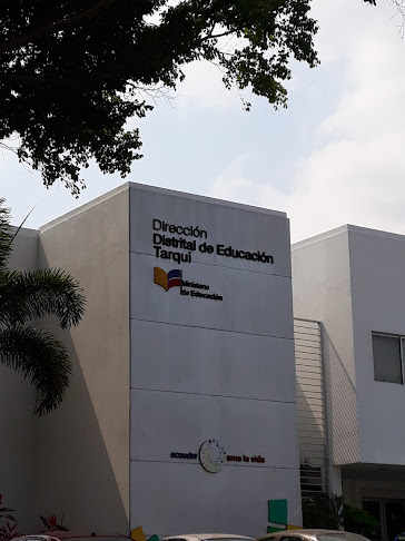 Opiniones de Distrito Tarqui - Ministerio de Educación en Guayaquil - Escuela