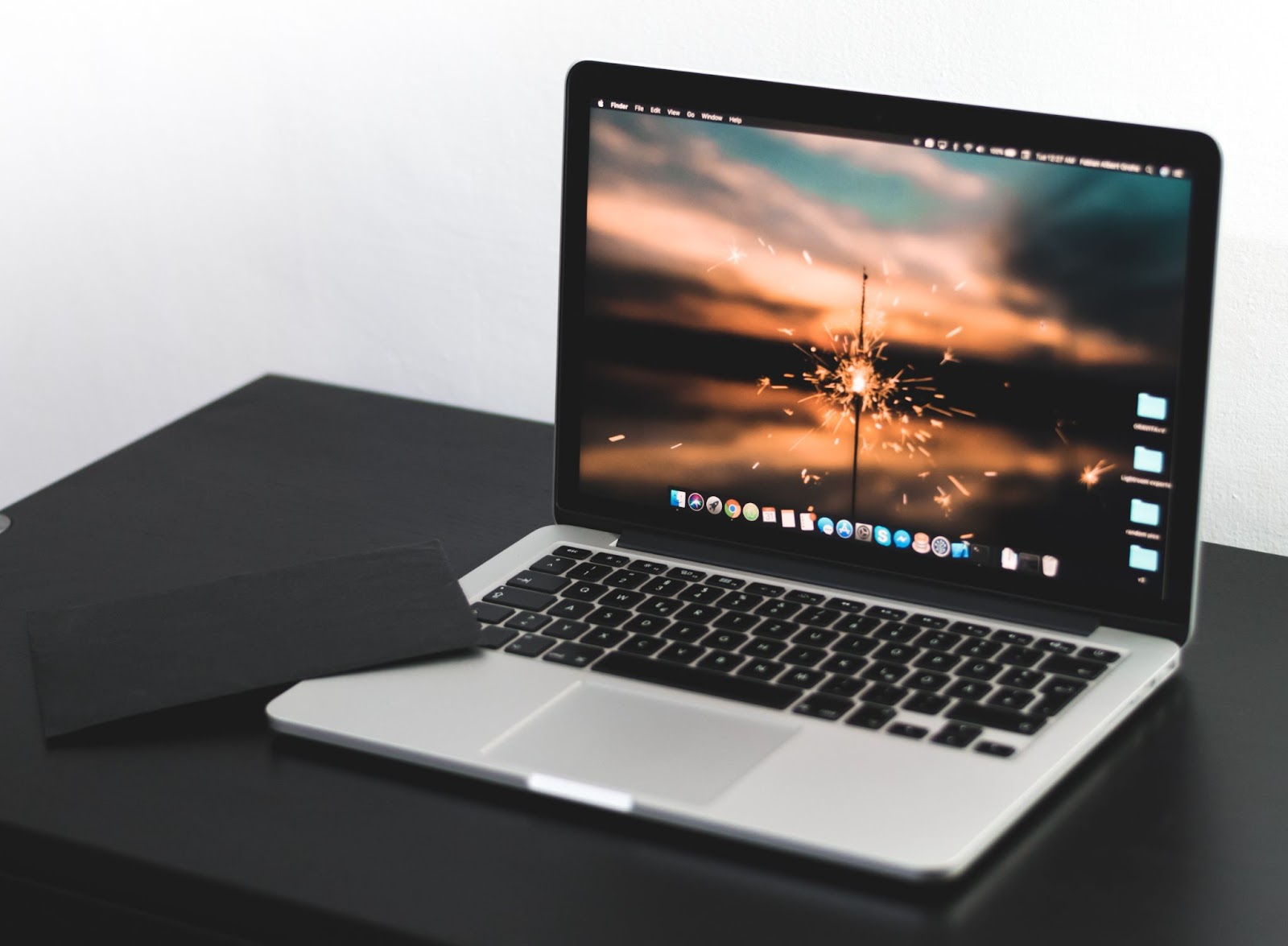 MacBook Pro 2021(M1 MAX チップ)16インチ の紹介。 M1 Proと MacBook Pro 2021(M1 MAX チップ)16インチ の紹介。 M1 Proと