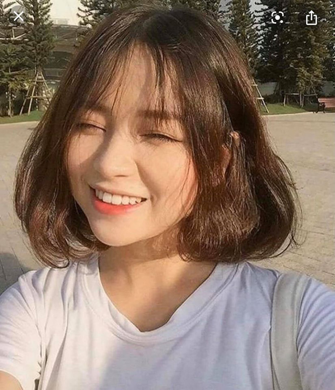 Gái Xinh Tóc Ngang Vai