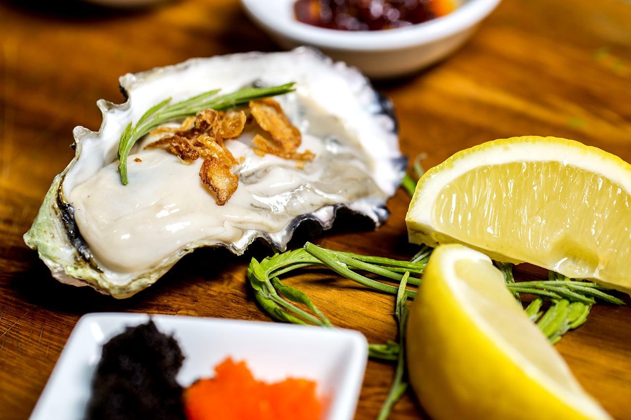 Crowne Plaza Bangkok Lumpini Park_Seafood Buffet_Lo Res_09.jpg