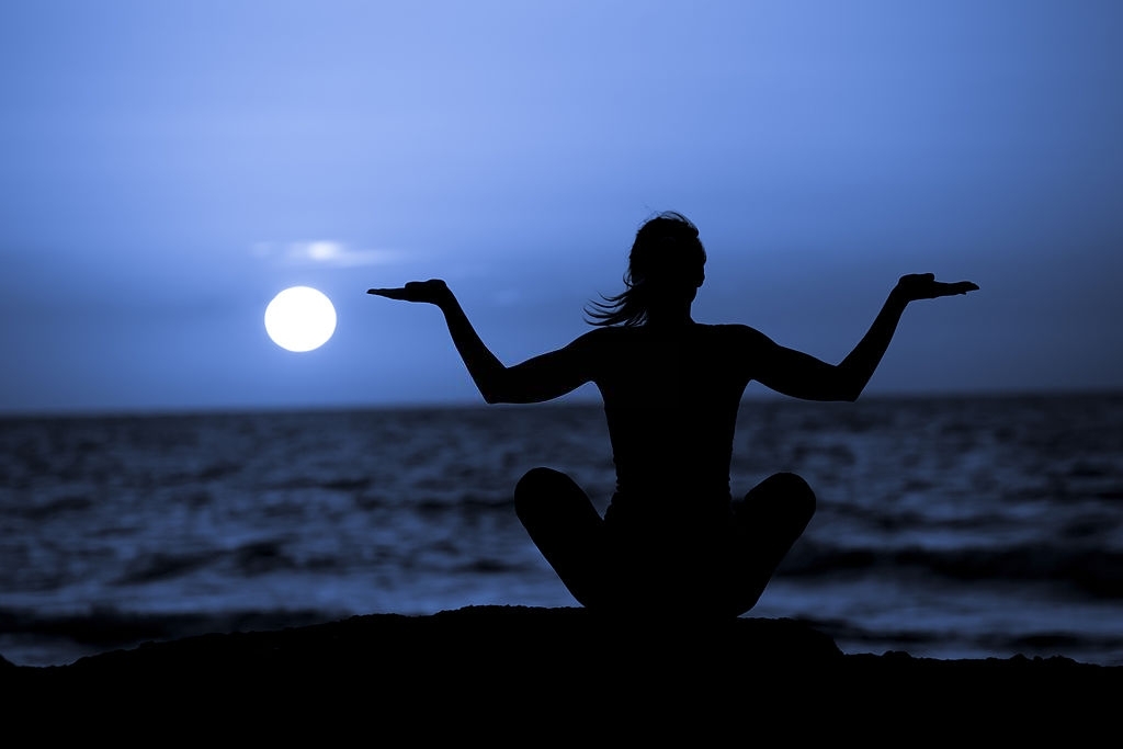 visit a sun and moon yoga class today in Arlington
