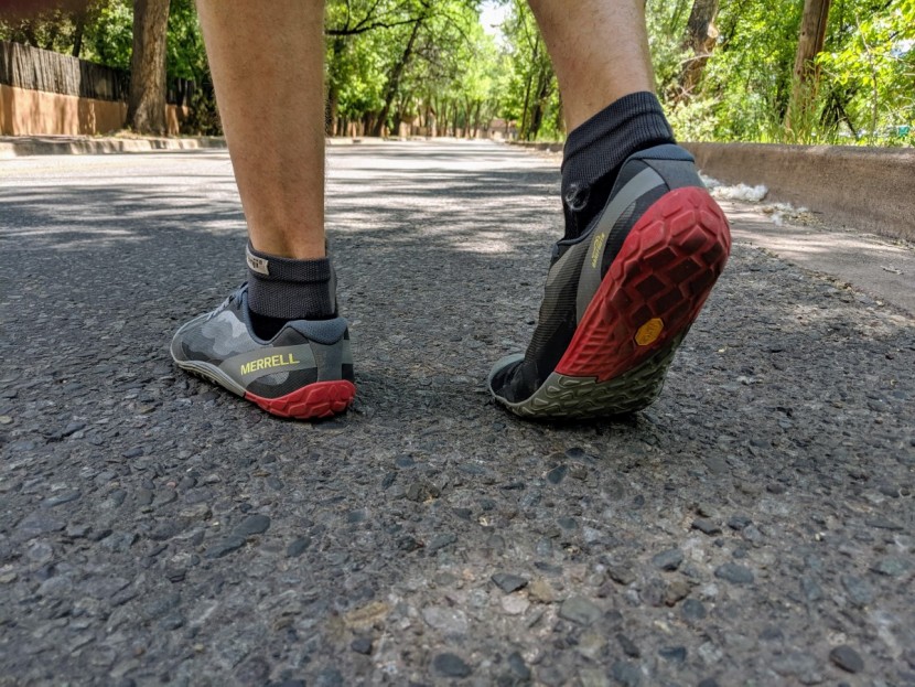 Πώς να επιλέξω το κατάλληλο παπούτσι για τρέξιμο; Οδηγίες από έναν  φυσικοθεραπευτή. - Recovery
