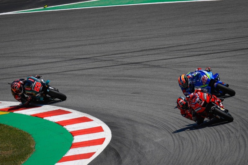 https://img.motogp-news.ru//2019/06/09-%D0%94%D0%B0%D0%BD%D0%B8%D0%BB%D0%BE-%D0%9F%D0%B5%D1%82%D1%80%D1%83%D1%87%D1%87%D0%B8-ita-20-%D0%A4%D0%B0%D0%B1%D0%B8%D0%BE-%D0%9A%D0%B2%D0%B0%D1%80%D1%82%D0%B0%D1%80%D0%B0%D1%80%D0%BE-42-%D0%90%D0%BB%D0%B5%D0%BA%D1%81-%D0%A0%D0%B8%D0%BD%D1%81-esp_dsc1208.jpg