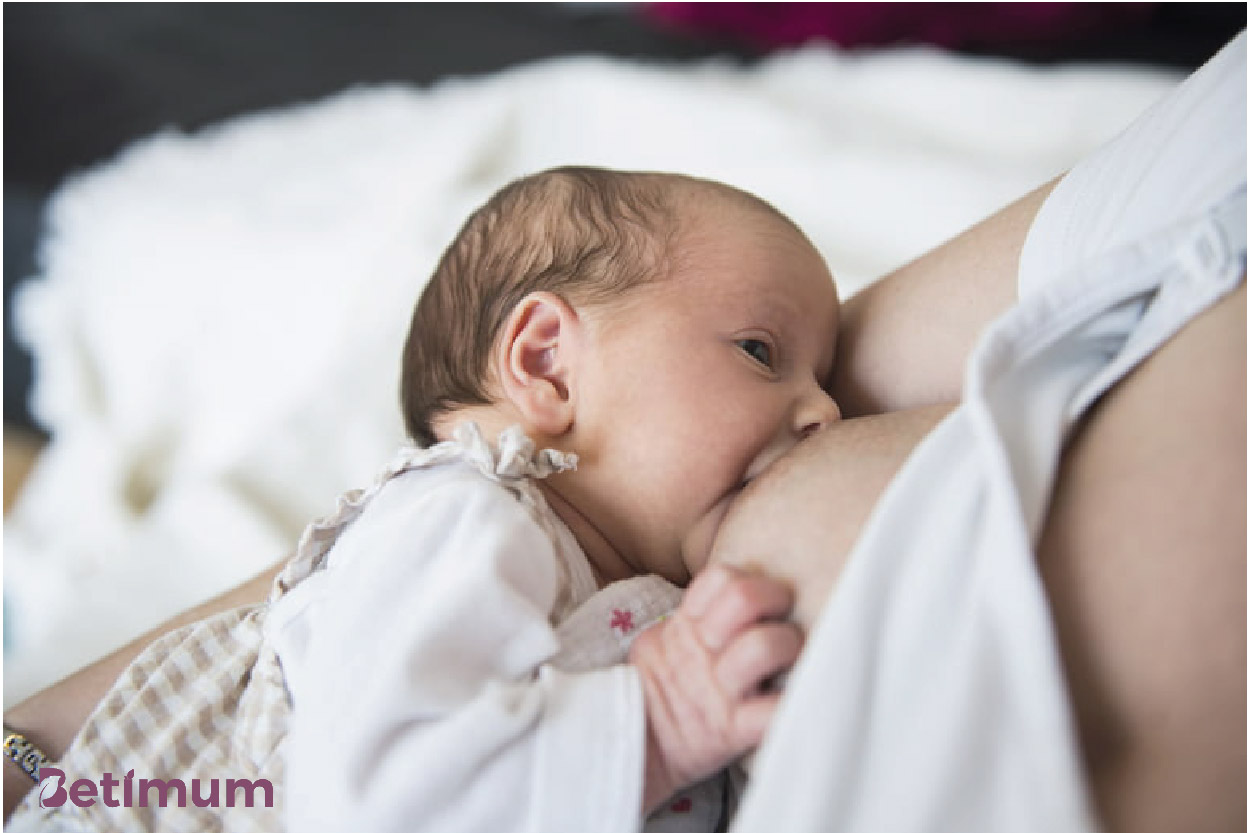 Bầu ngực mẹ sau khi sinh 3 ngày vẫn không thay đổi là 1 biểu hiện của ít sữa