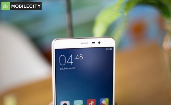 Xiaomi Redmi Note 3 Pro với mức giá hơn 3 triệu đồng cũng là một lựa chọn tối ưu trong tháng 7 này