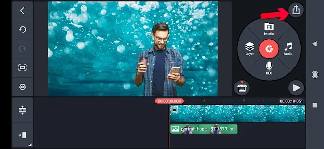 Remove chroma from video and photos on the Ken Master application