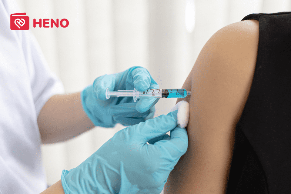 Chủ động tiêm vaccine để phòng chống nguy cơ mắc viêm phổi cấp
