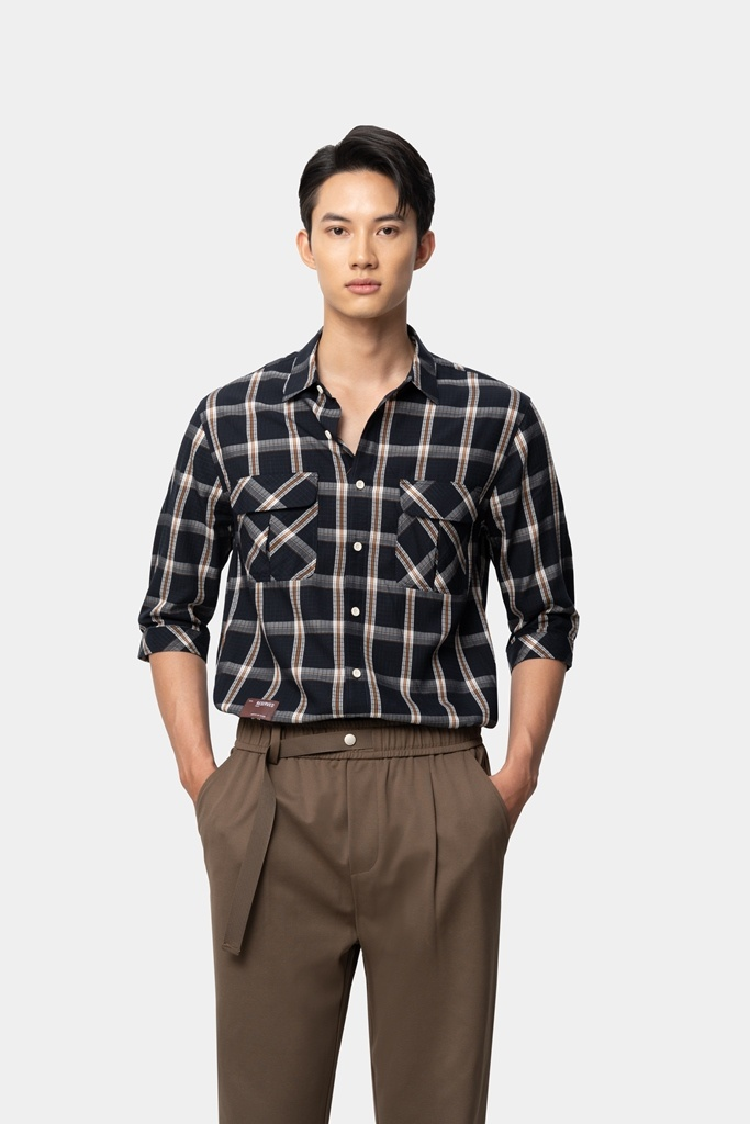 Mẫu sơ mi caro tím than, kẻ vuông ô trắng