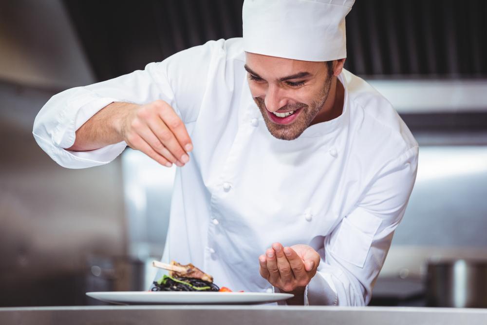 Why Do Chefs Wear White Uniforms? - Superior Linen Service