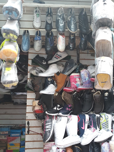 Comentarios y opiniones de Venta De Calzado Local 299